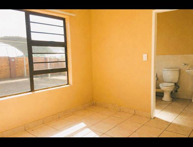 1 BEDROOM APARTMENT FOR SALE IN HONEYPARK